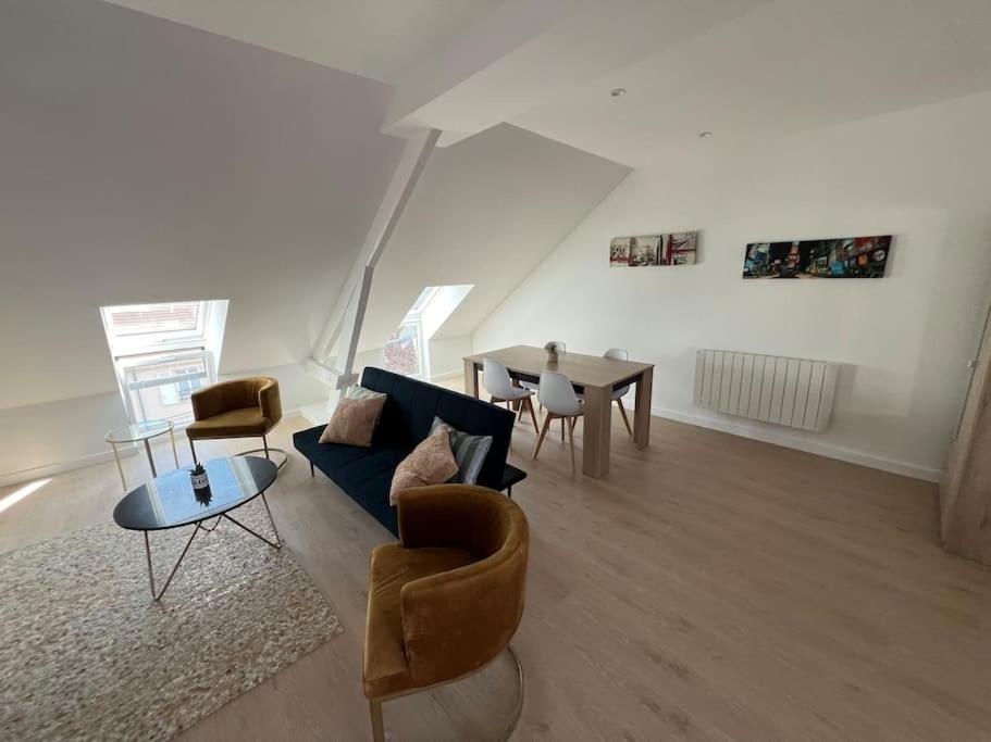 Appartement Neuf Proche Gare マリニー＝レ＝コンピエーニュ エクステリア 写真